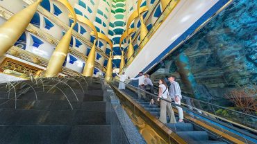Cruise and Boat Tours in Dubai – Sail in Style Across the City’s Waters